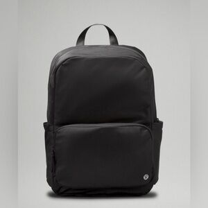 Lululemon Everywhere Backpack 22L